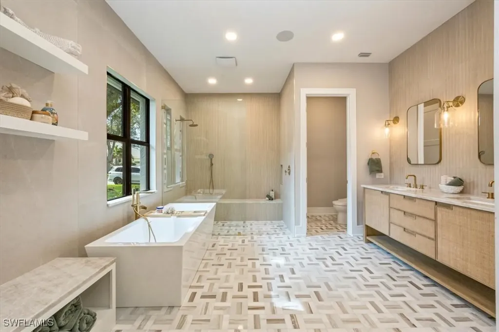 226 Monterey Drive Naples FL 34119