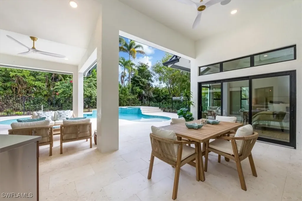 226 Monterey Drive Naples FL 34119