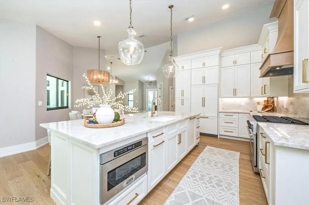 226 Monterey Drive Naples FL 34119