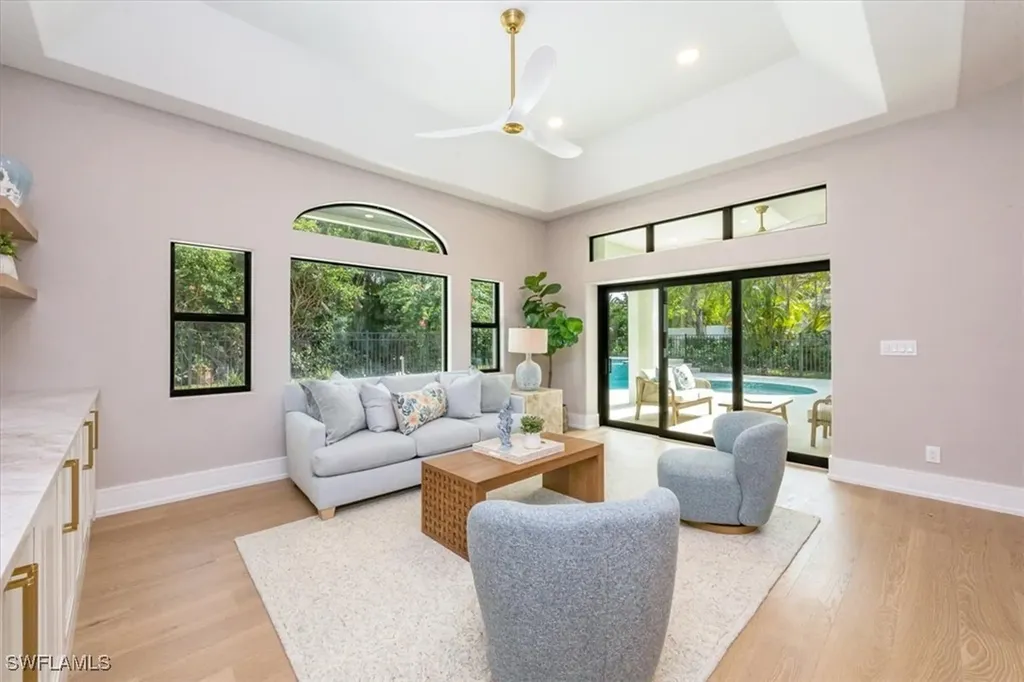 226 Monterey Drive Naples FL 34119