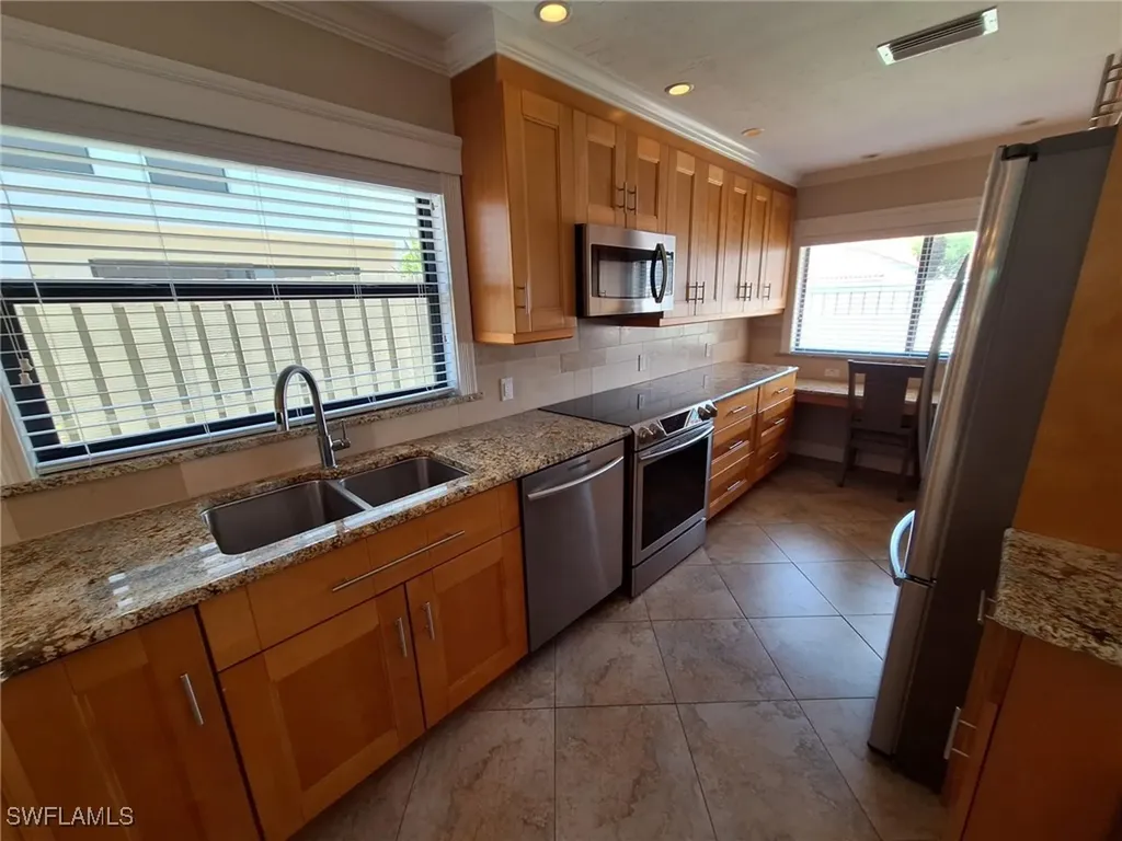 551 Beachwalk Circle Naples FL 34108