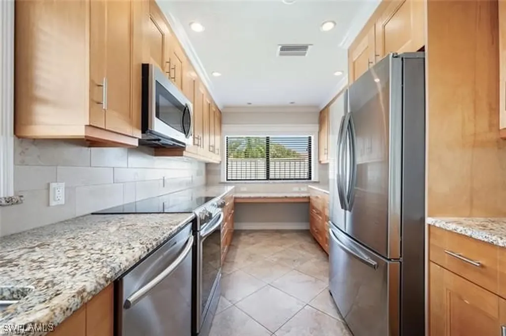 551 Beachwalk Circle Naples FL 34108