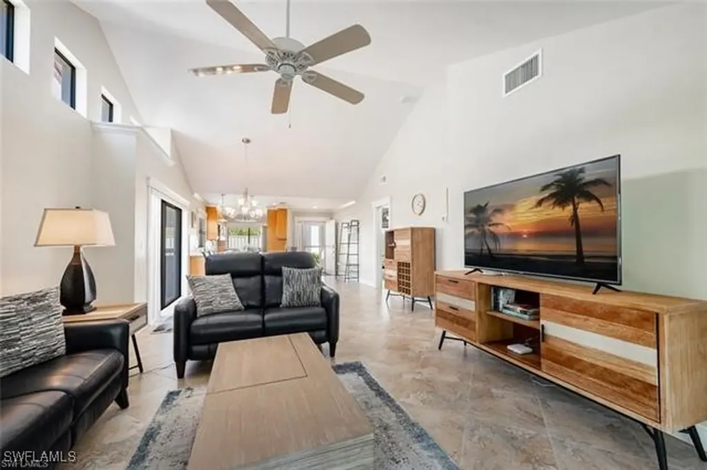 551 Beachwalk Circle Naples FL 34108