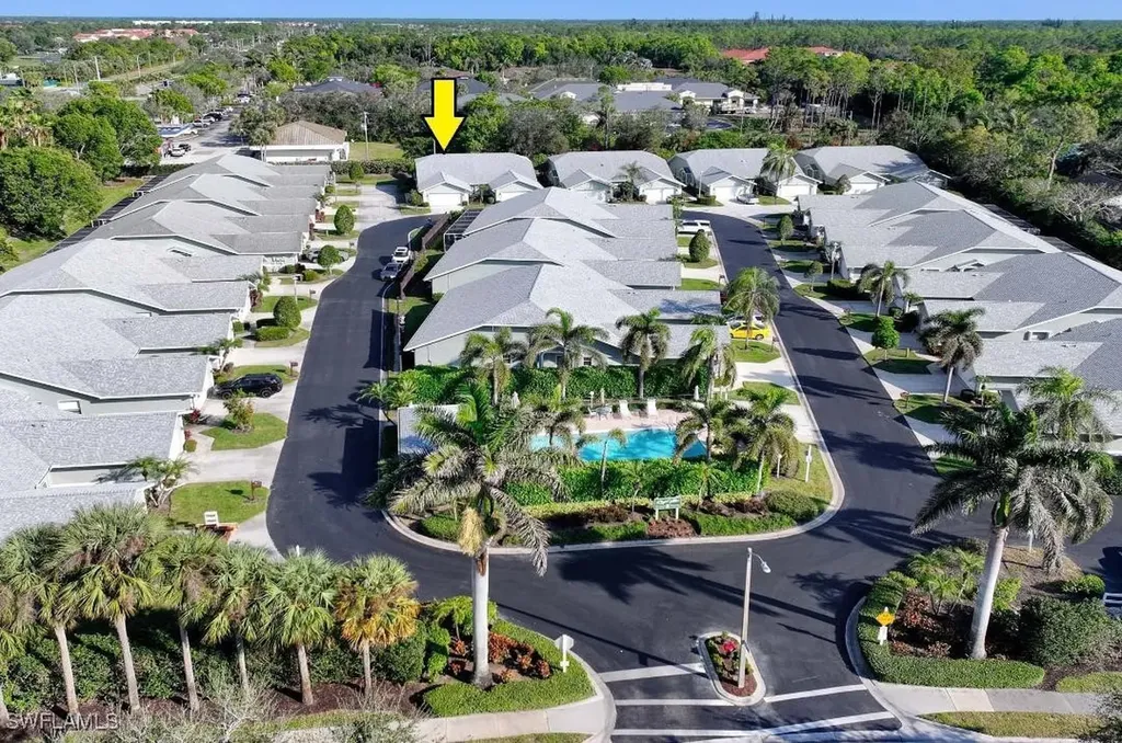 1708 Royal Circle Naples FL 34112