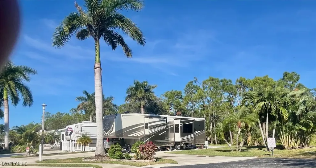 1348 Diamond Lake Circle Naples FL 34114