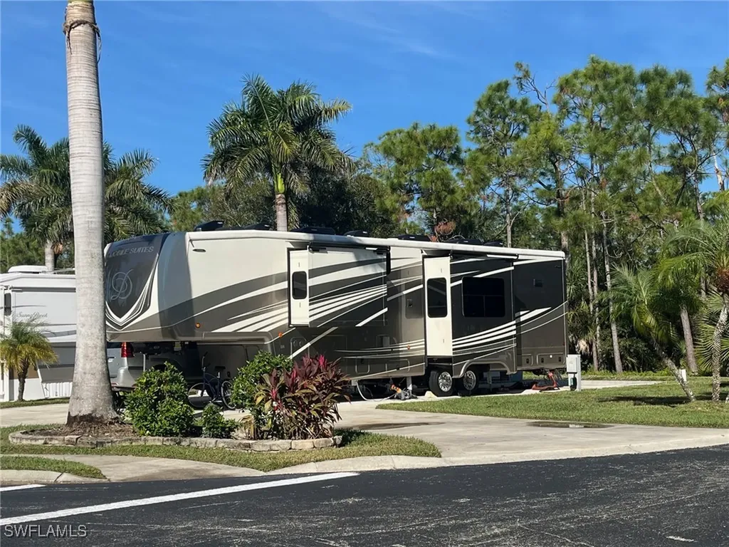 1348 Diamond Lake Circle Naples FL 34114