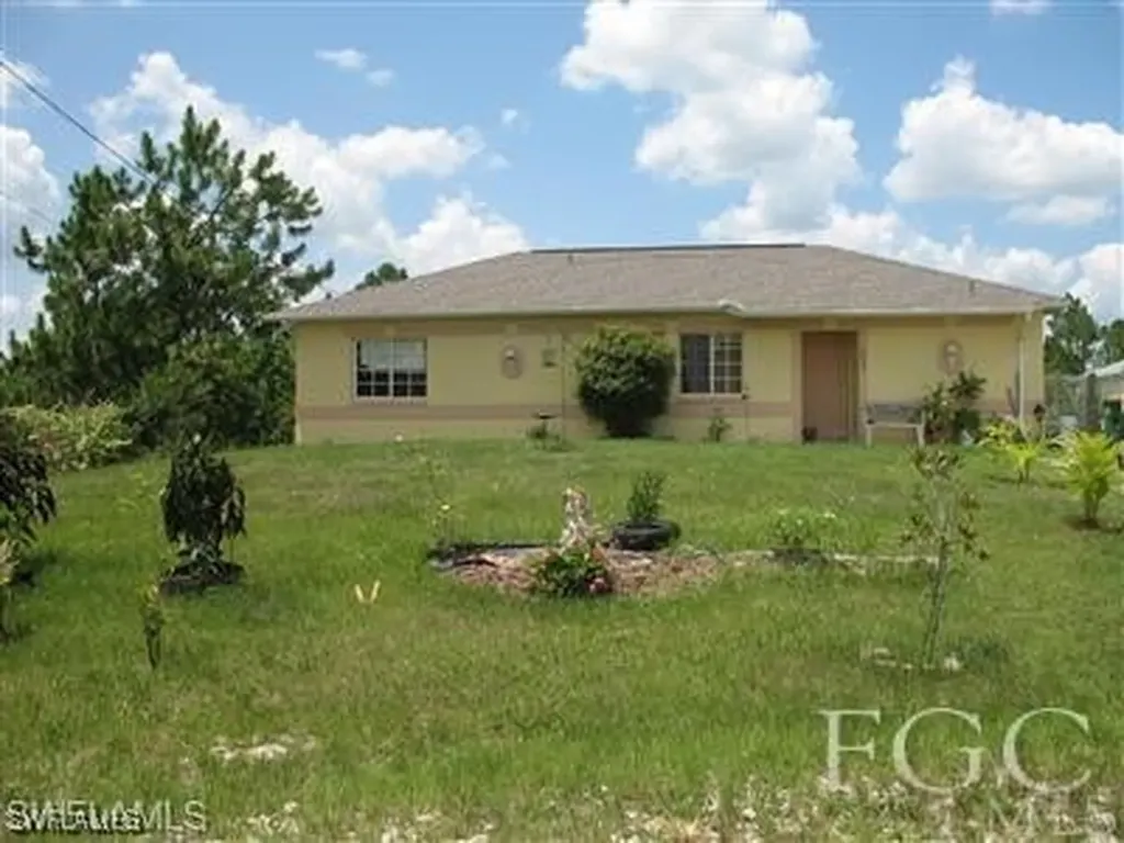 2655 47th Avenue NE Naples FL 34120