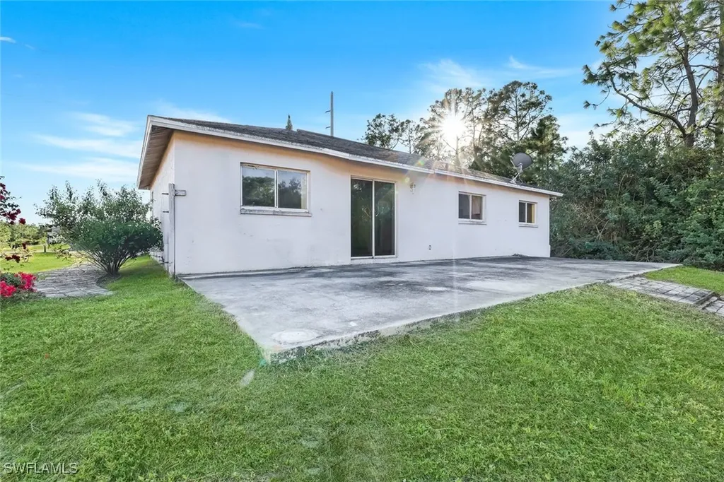 2655 47th Avenue NE Naples FL 34120