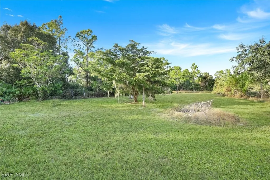 2655 47th Avenue NE Naples FL 34120