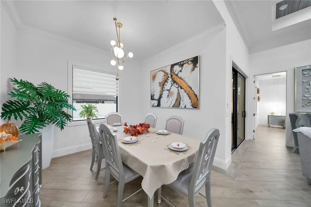 425 SE 15th Street Cape Coral FL 33990