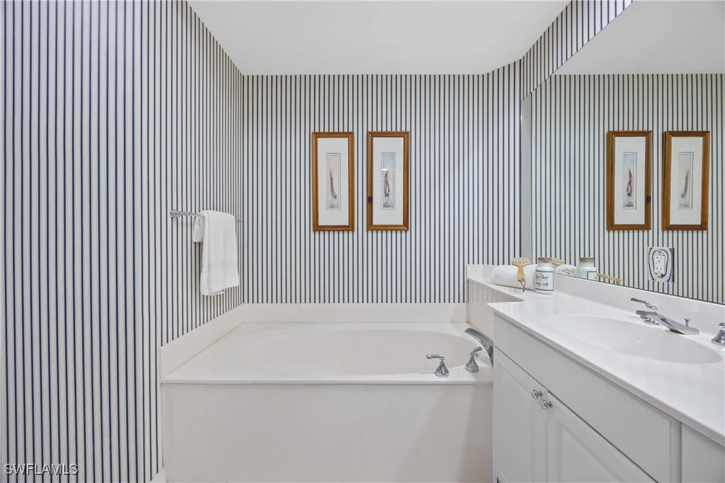 400 Flagship Drive Naples FL 34108