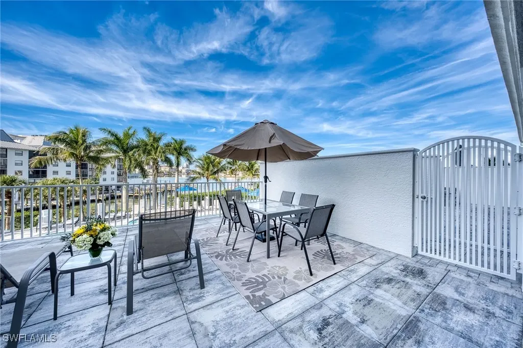400 Flagship Drive Naples FL 34108