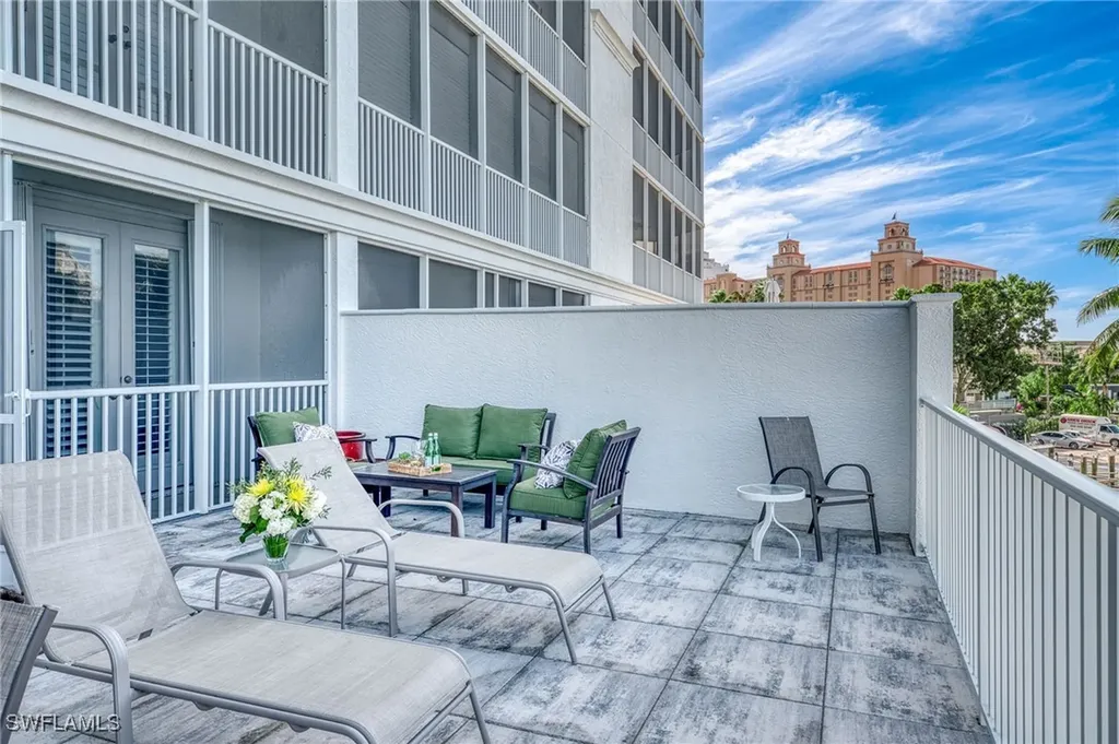 400 Flagship Drive Naples FL 34108