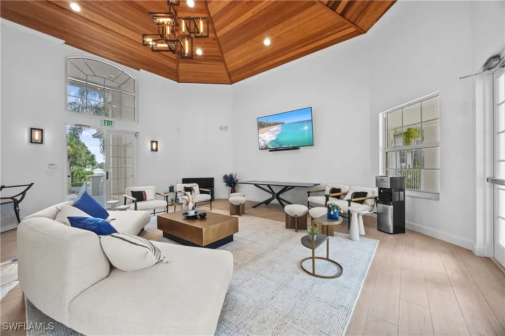 400 Flagship Drive Naples FL 34108