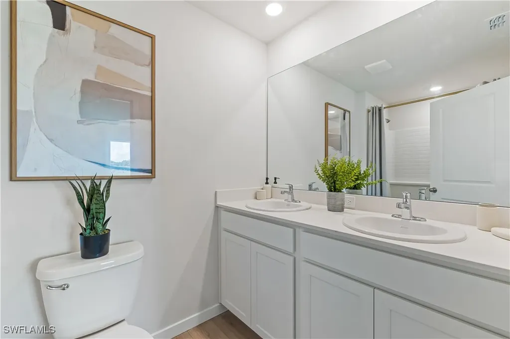 1207 SE 18th Terrace Cape Coral FL 33990