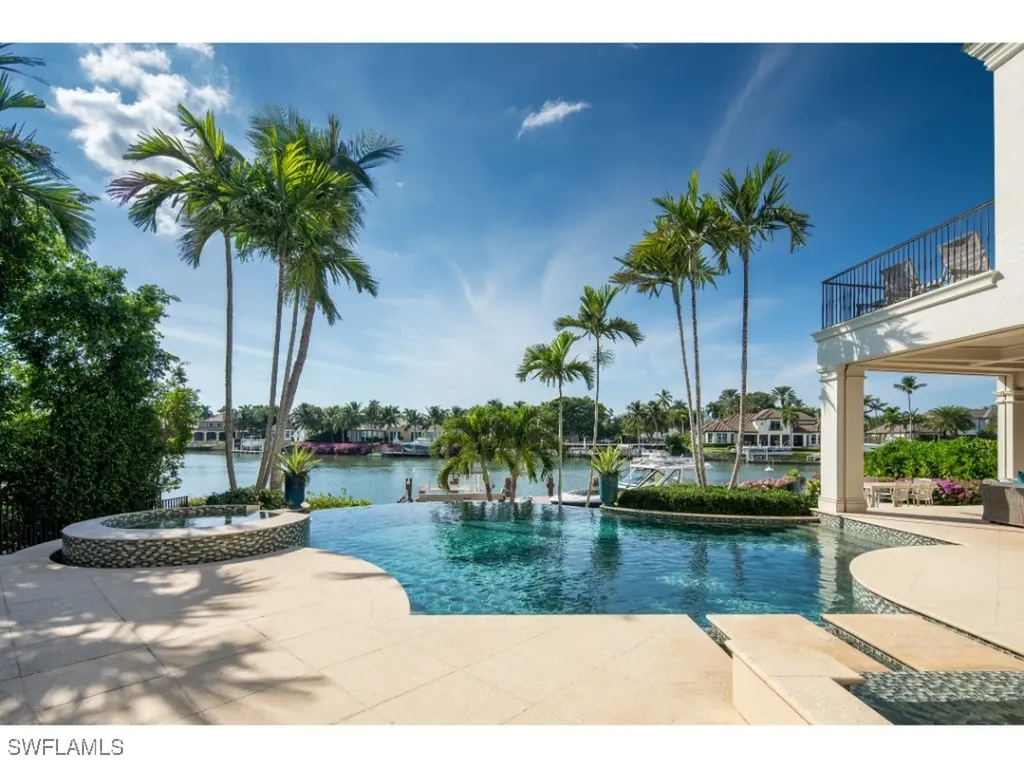 3430 Gin Lane Naples FL 34102