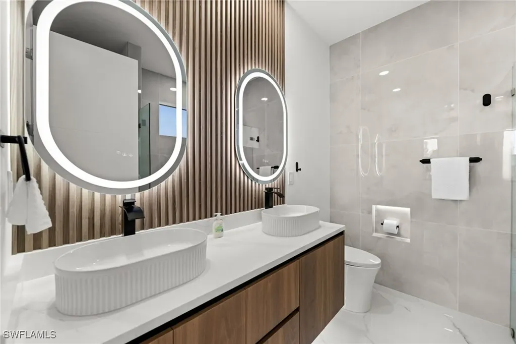 2827 NW 13th Street Cape Coral FL 33993