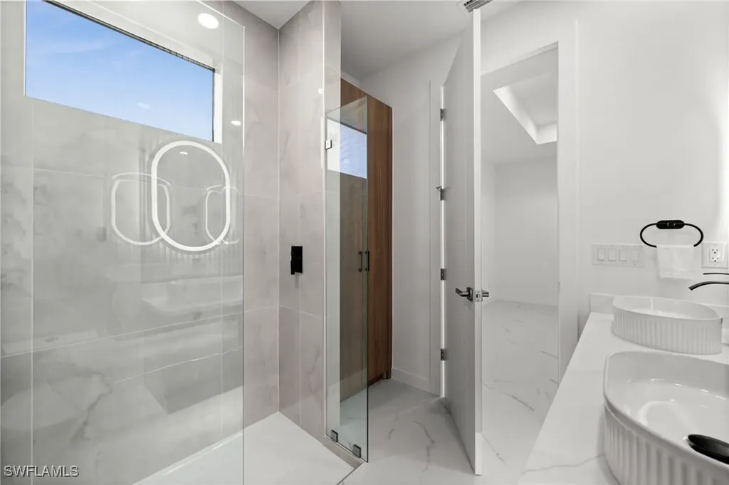 2827 NW 13th Street Cape Coral FL 33993