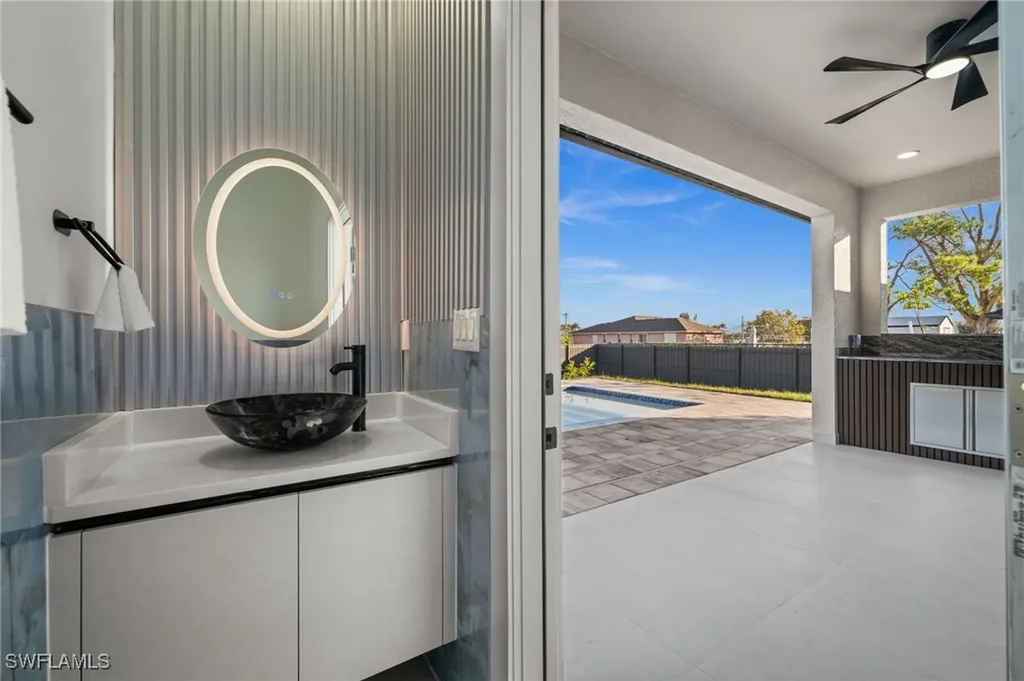 2827 NW 13th Street Cape Coral FL 33993