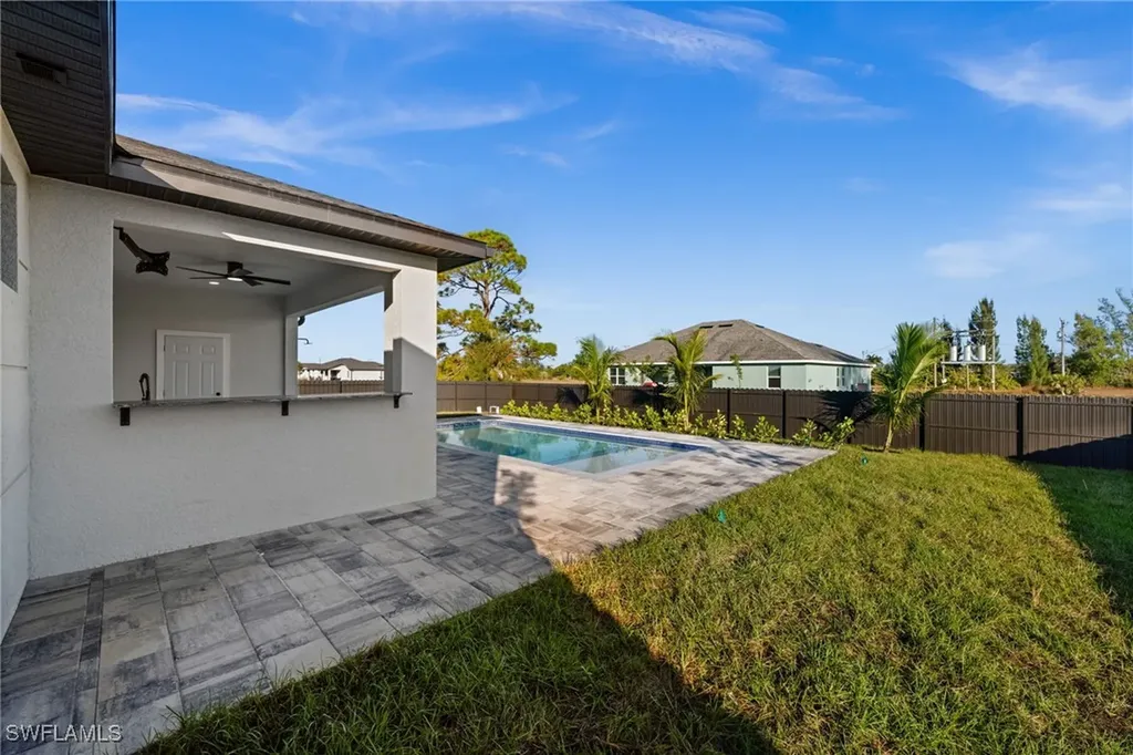2827 NW 13th Street Cape Coral FL 33993