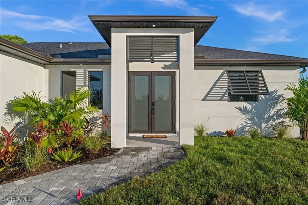 2827 NW 13th Street Cape Coral FL 33993