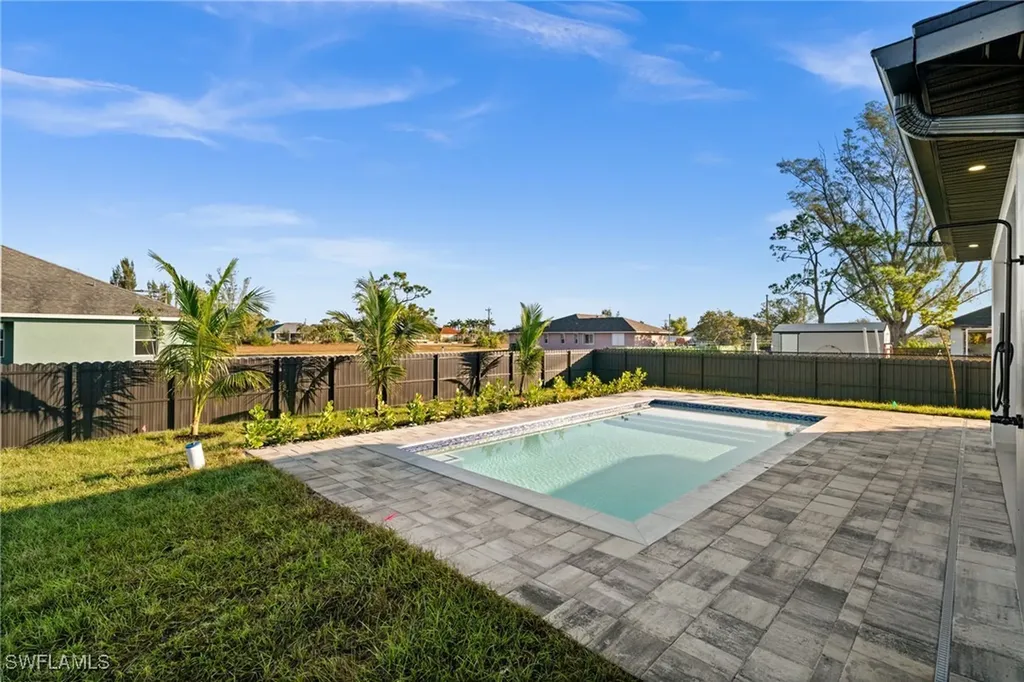 2827 NW 13th Street Cape Coral FL 33993