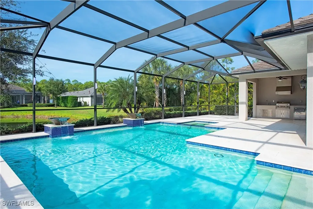 Naples FL, 14661 Liesl Court E