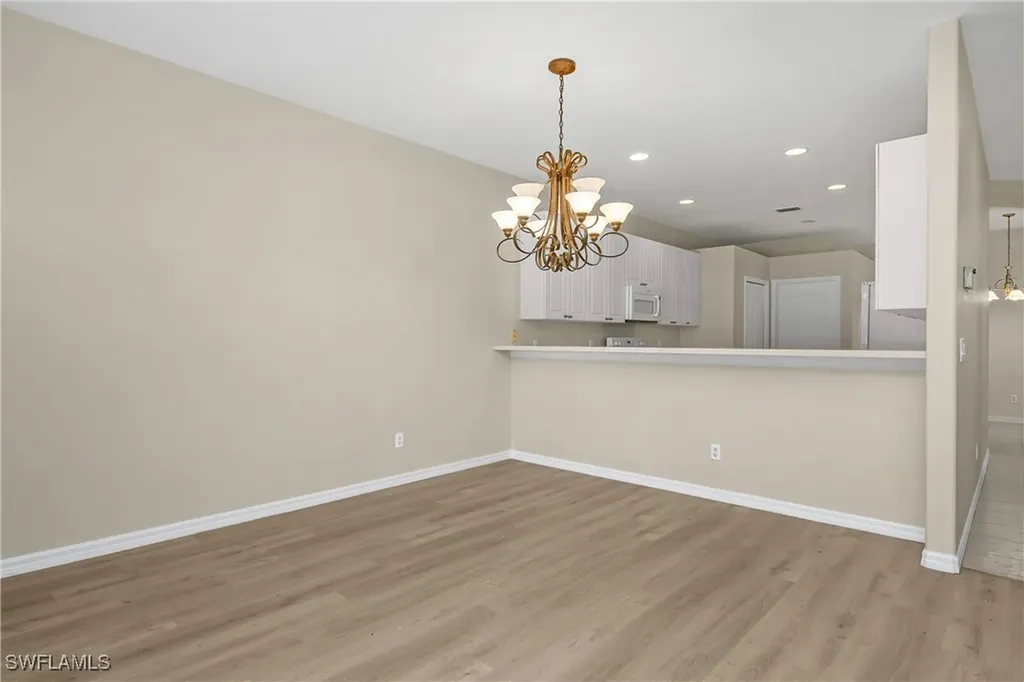 2045 Crestview Way Naples FL 34119