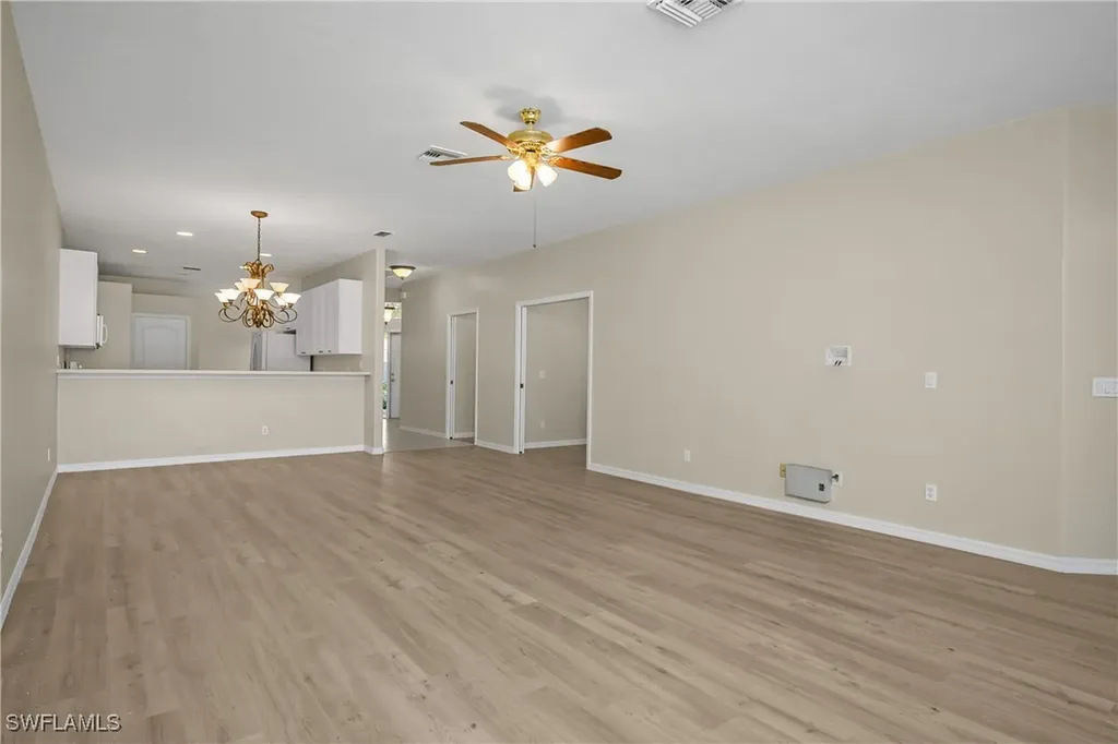 2045 Crestview Way Naples FL 34119