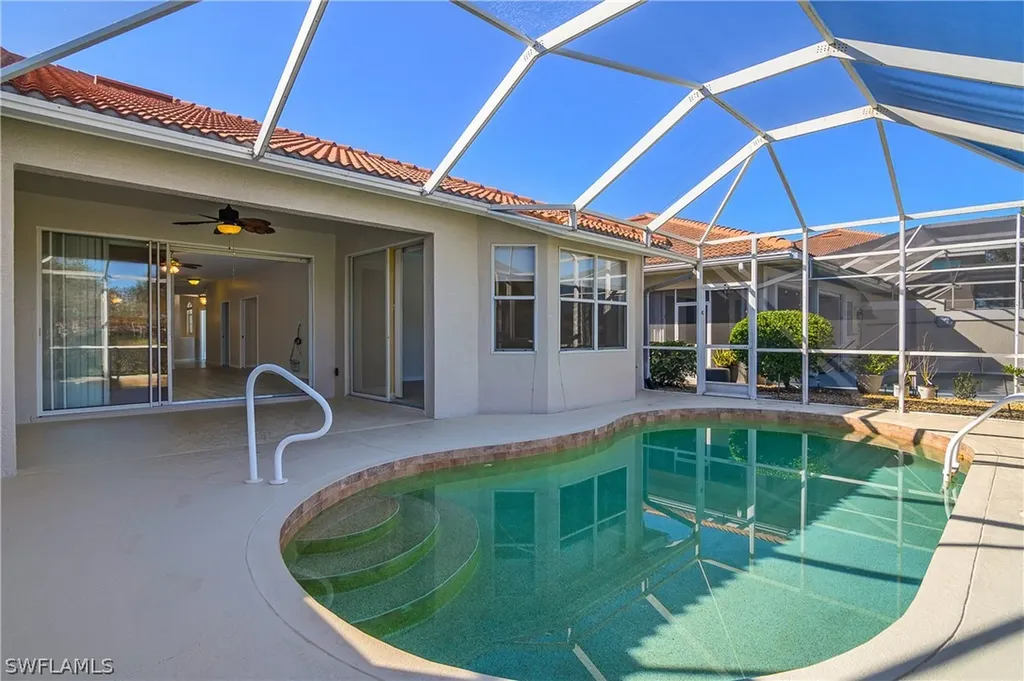 2045 Crestview Way Naples FL 34119