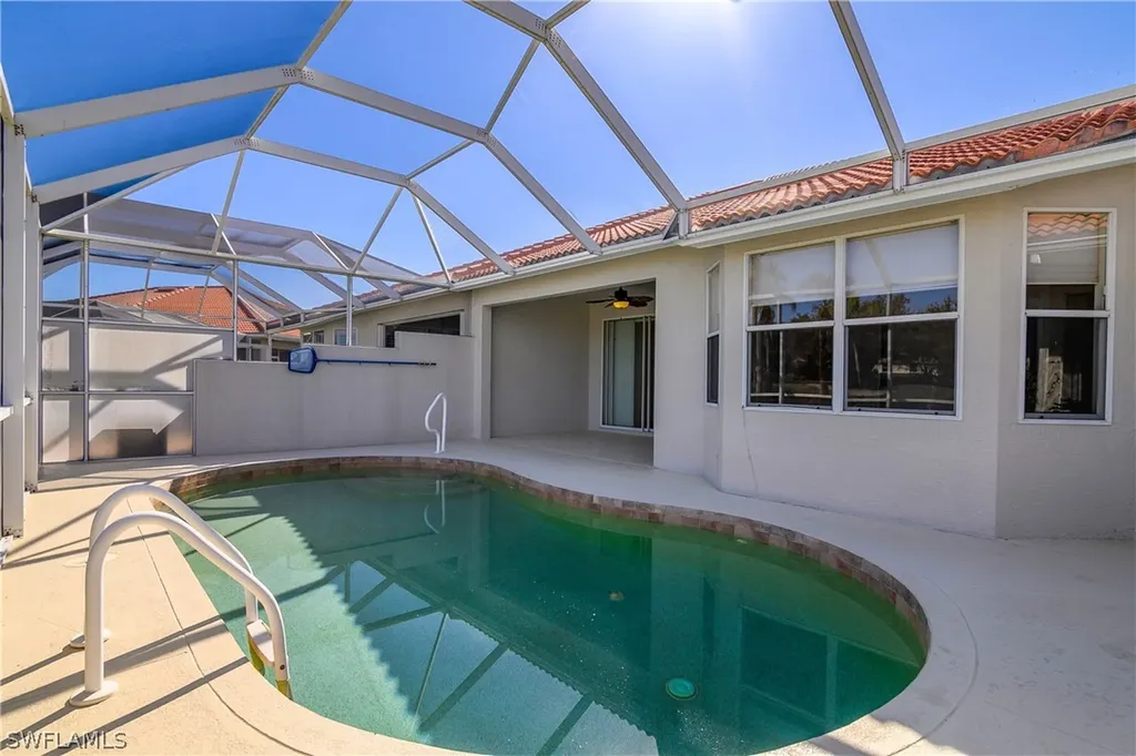 2045 Crestview Way Naples FL 34119