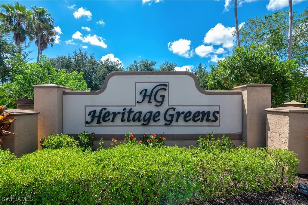 2045 Crestview Way Naples FL 34119