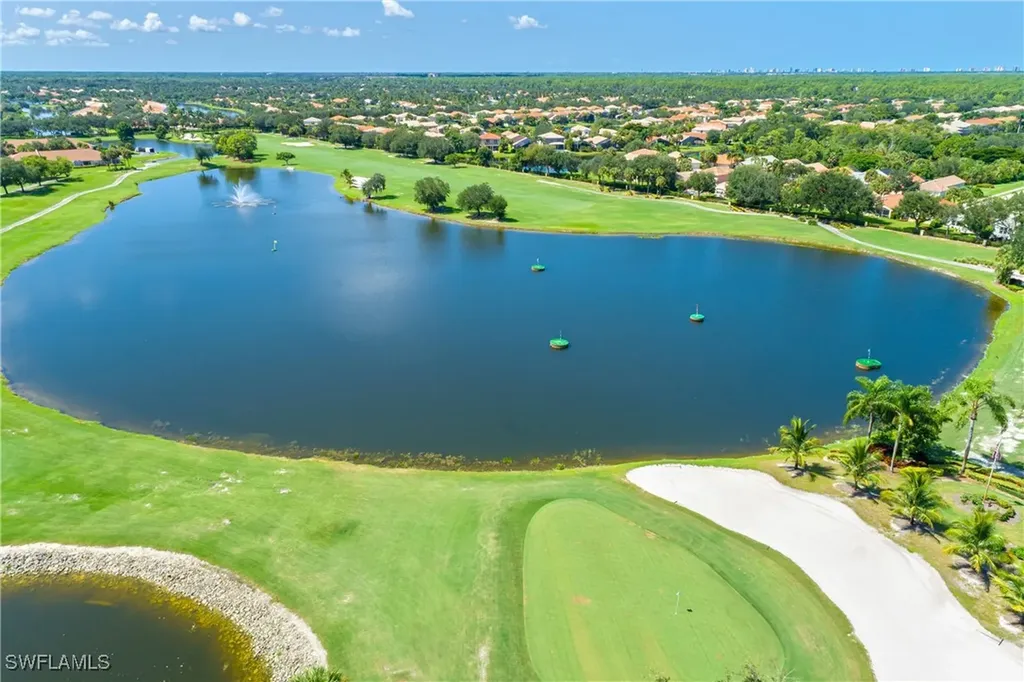 2045 Crestview Way Naples FL 34119