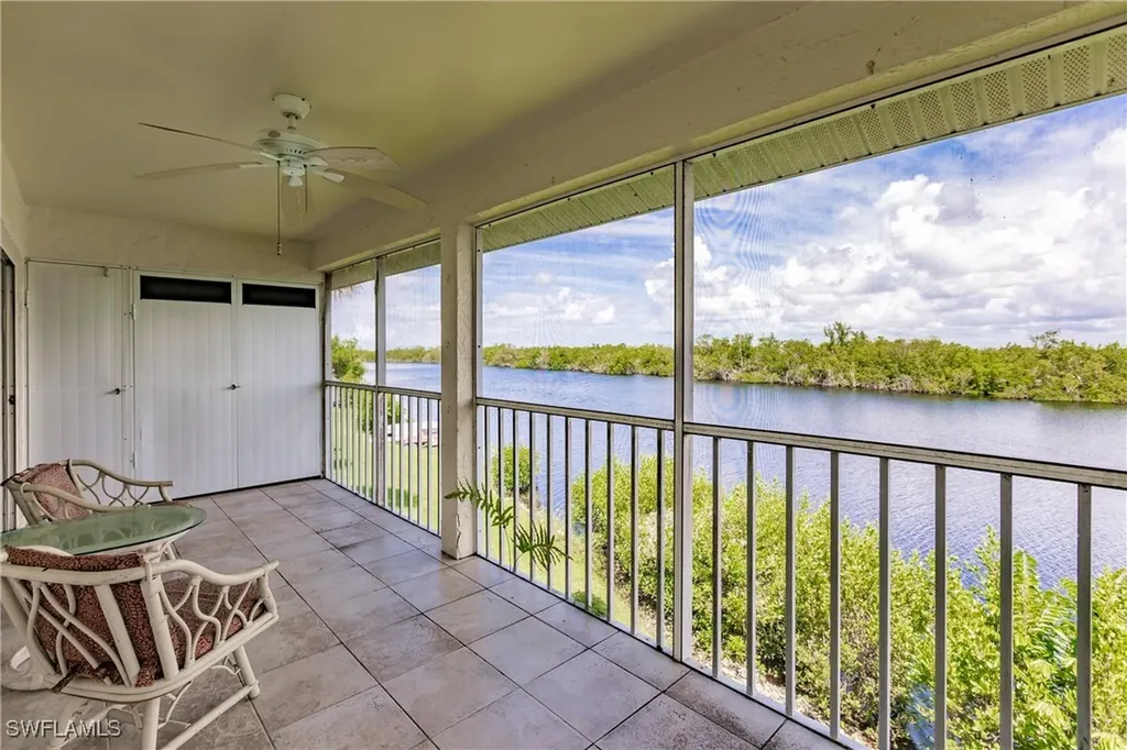 1315 Mainsail Drive Naples FL 34114