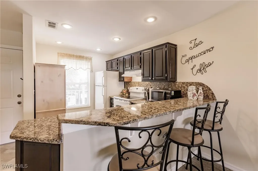 1315 Mainsail Drive Naples FL 34114
