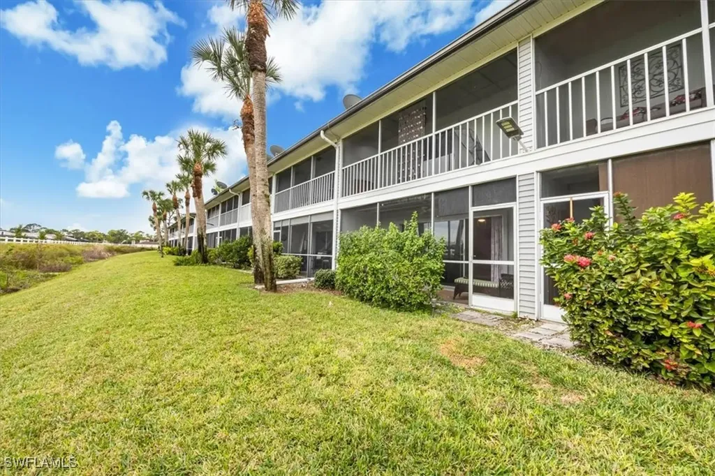 Bonita Springs FL, 25492 Cockleshell Drive, Unit 102