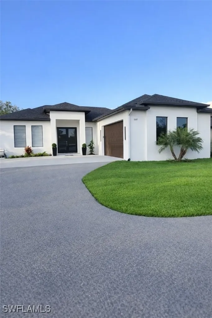 Naples FL, 3459 27TH Avenue NE