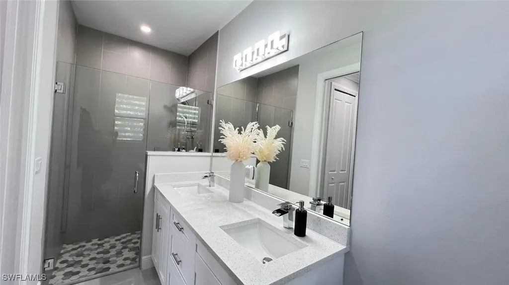 3459 27th Avenue NE Naples FL 34120