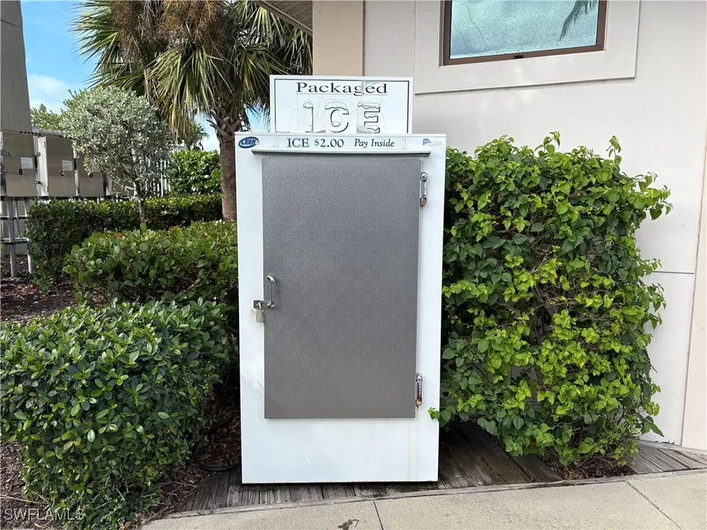 1345 5th Avenue S Naples FL 34102