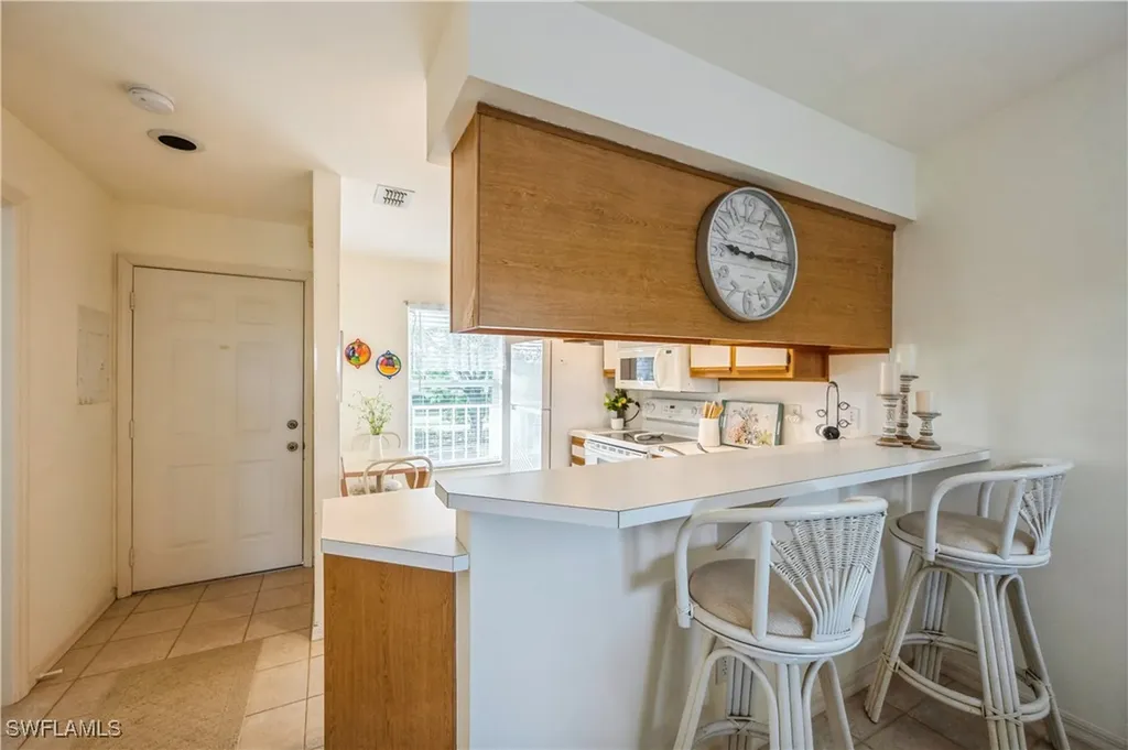 1325 Mainsail Drive Naples FL 34114