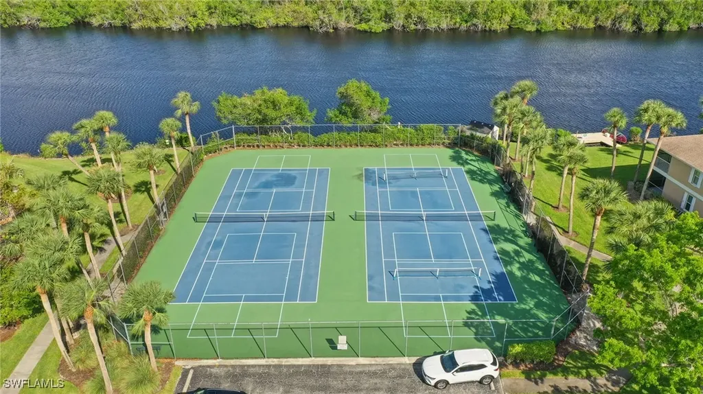 1325 Mainsail Drive Naples FL 34114