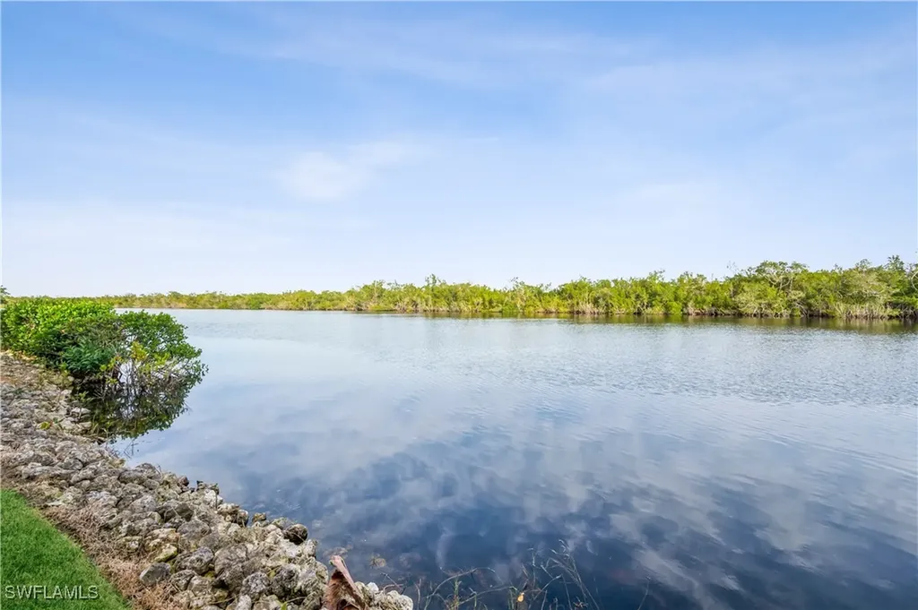 1325 Mainsail Drive Naples FL 34114