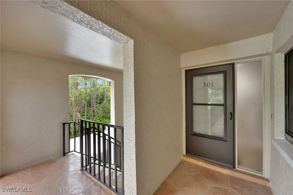 5767 Deauville Circle Naples FL 34112