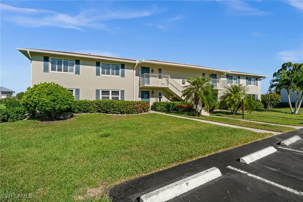 225 Memory Lane Naples FL 34112