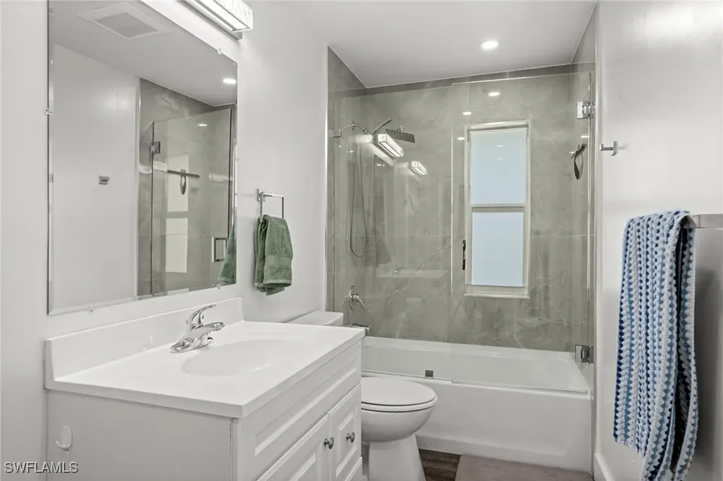 225 Memory Lane Naples FL 34112