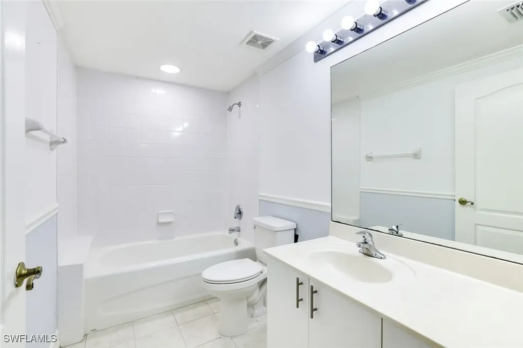 7846 Regal Heron Circle Naples FL 34104