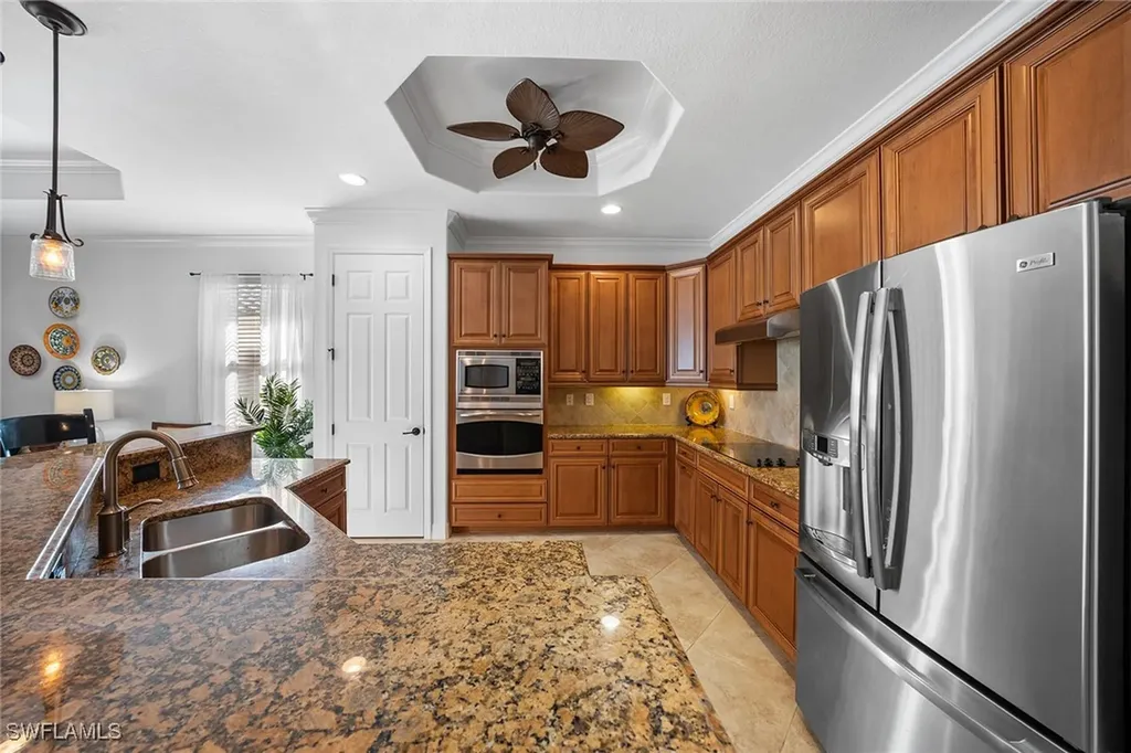 12504 Fenhurst Way Naples FL 34120