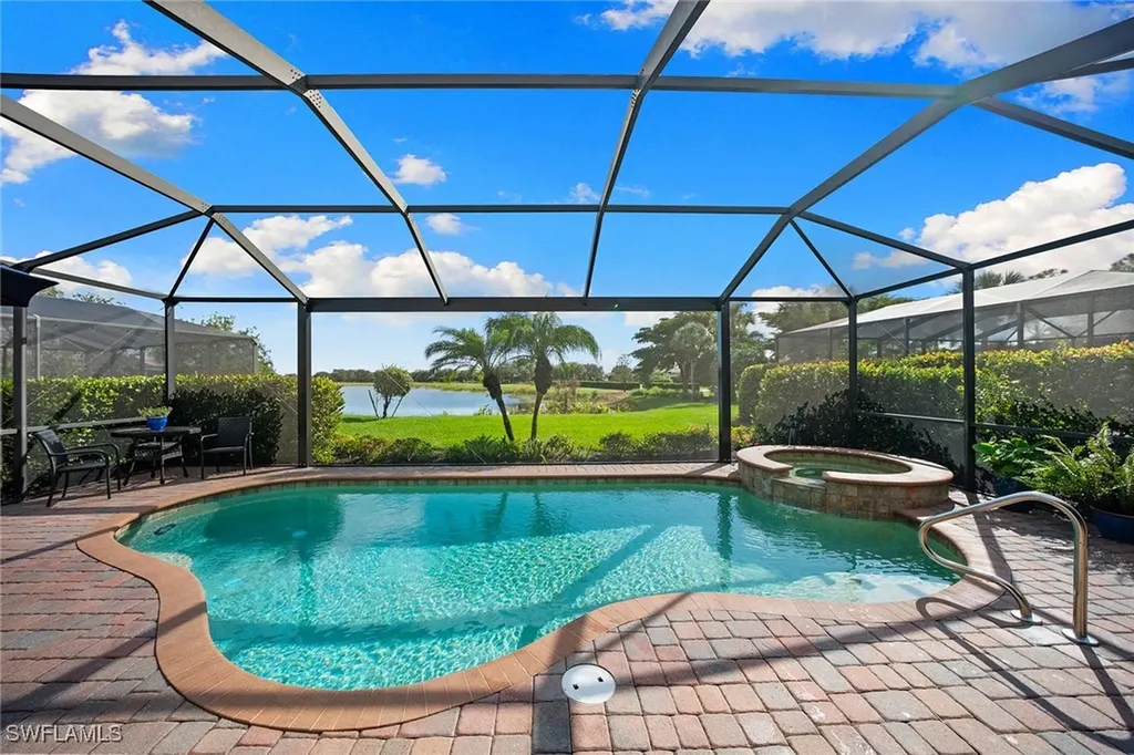 12504 Fenhurst Way Naples FL 34120