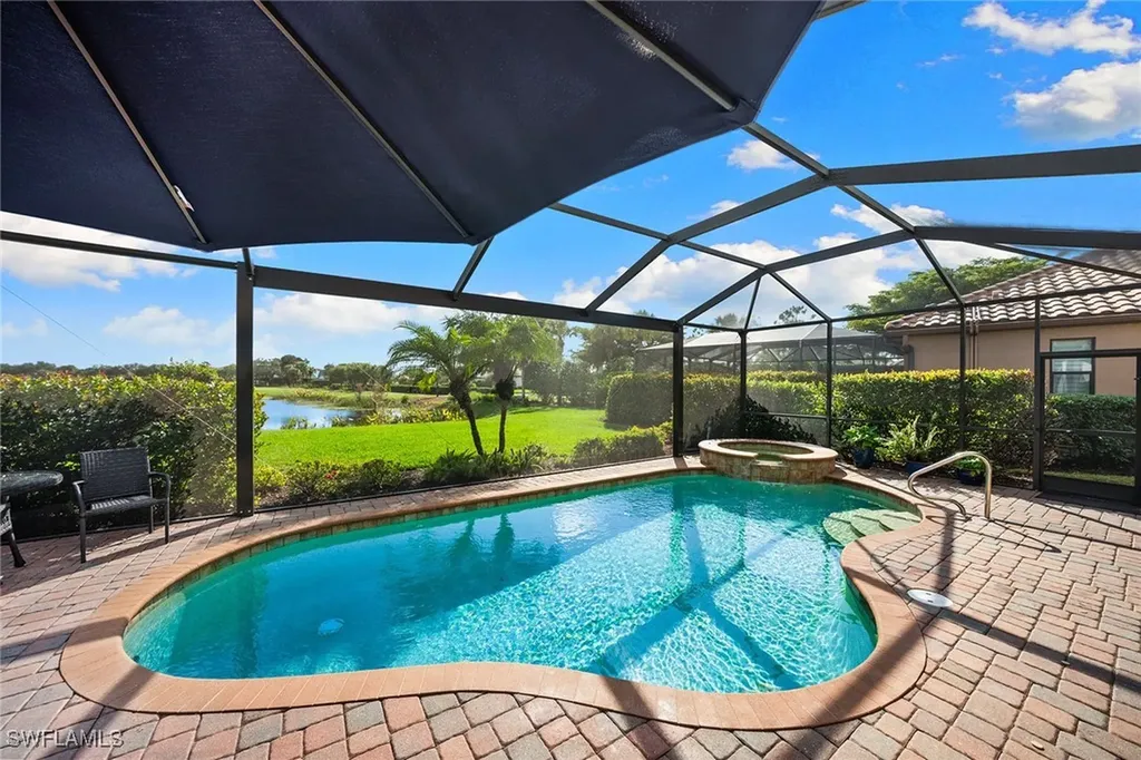 12504 Fenhurst Way Naples FL 34120