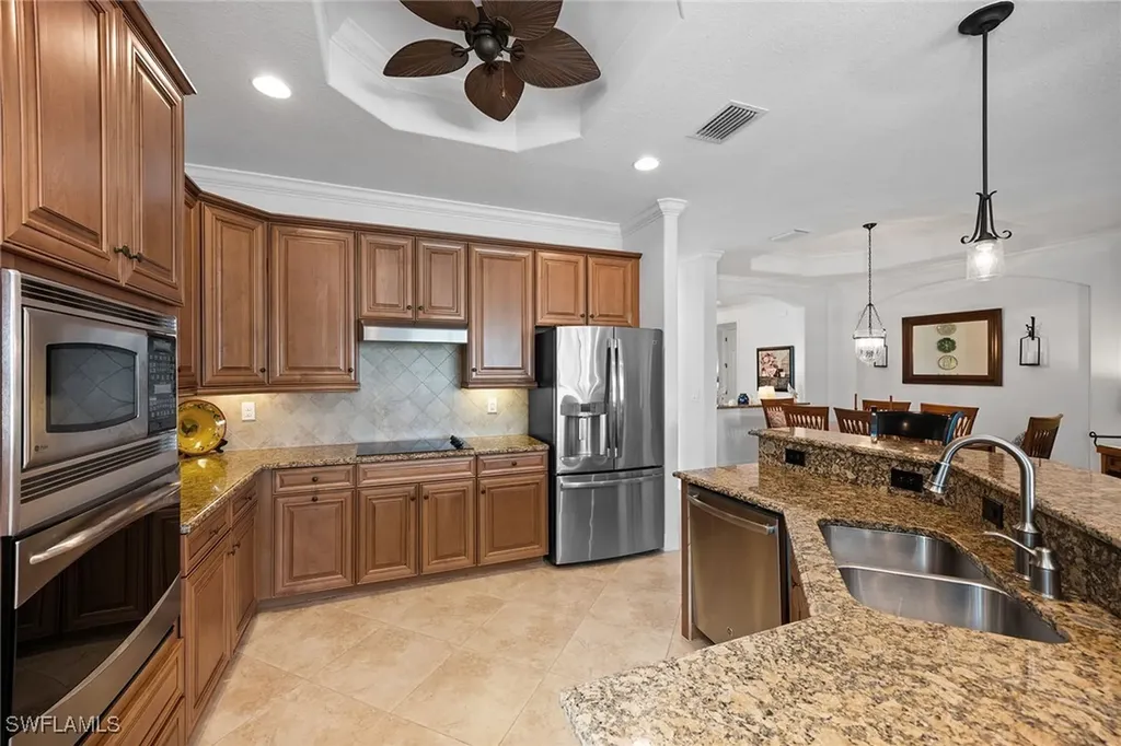 12504 Fenhurst Way Naples FL 34120